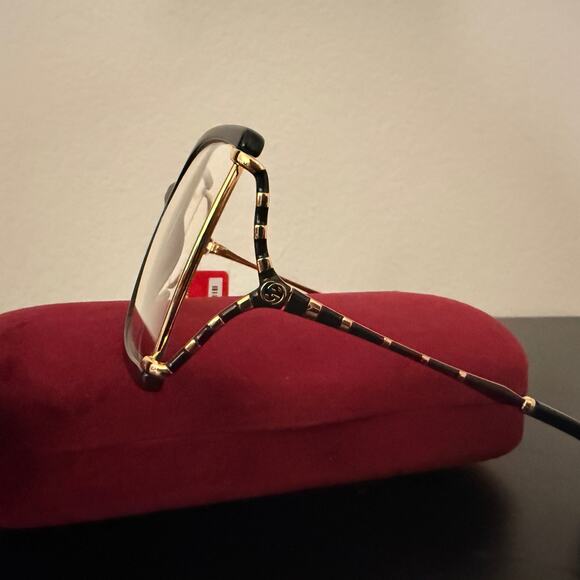 Gucci Clear Lense Square 
Frames (w/ case, papers, and cleaning cloth)